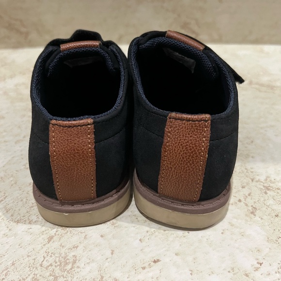 Max and Jake toddler boy black dress shoe size 9. - Picture 5 of 9